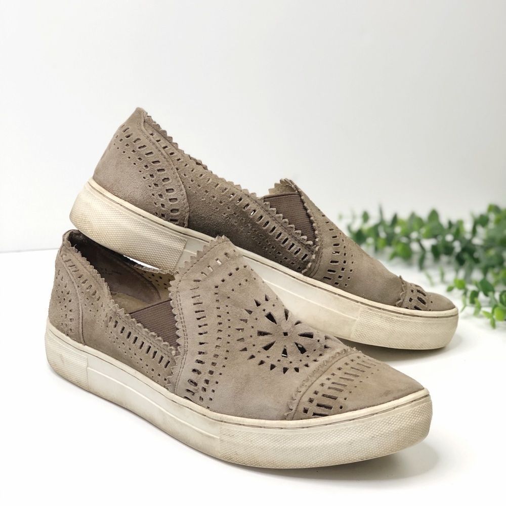 Seychelle’s Bottom Line Slip On Shoes Size 9.5